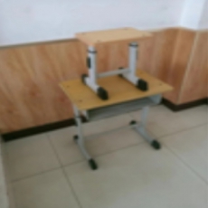 单人升降课桌凳