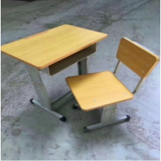 课桌椅