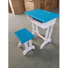 学生课桌椅