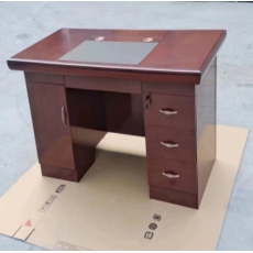 办公桌