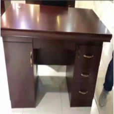 办公桌
