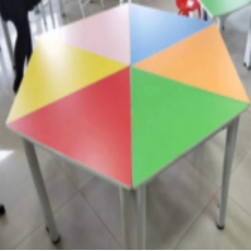 阅览室桌椅（一桌六椅）桌子尺寸：半径60cm 椅子尺寸：28*29cm 套